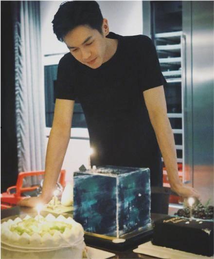 张若昀吃瓜爆料,娱乐圈幕后真相大揭秘